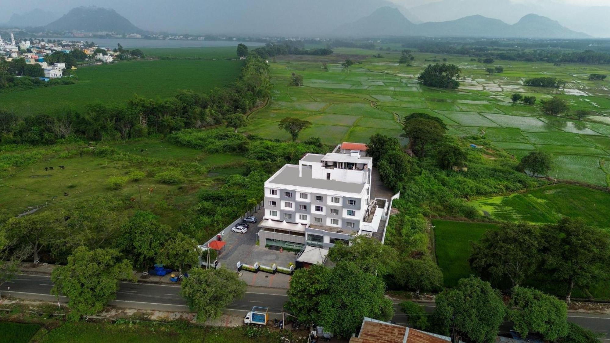 Hotel Visakka Palani Exterior foto